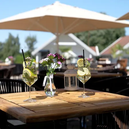 Ferienhaeuschen Hannah In Der Hotelanlage Tarnewitzer Hof